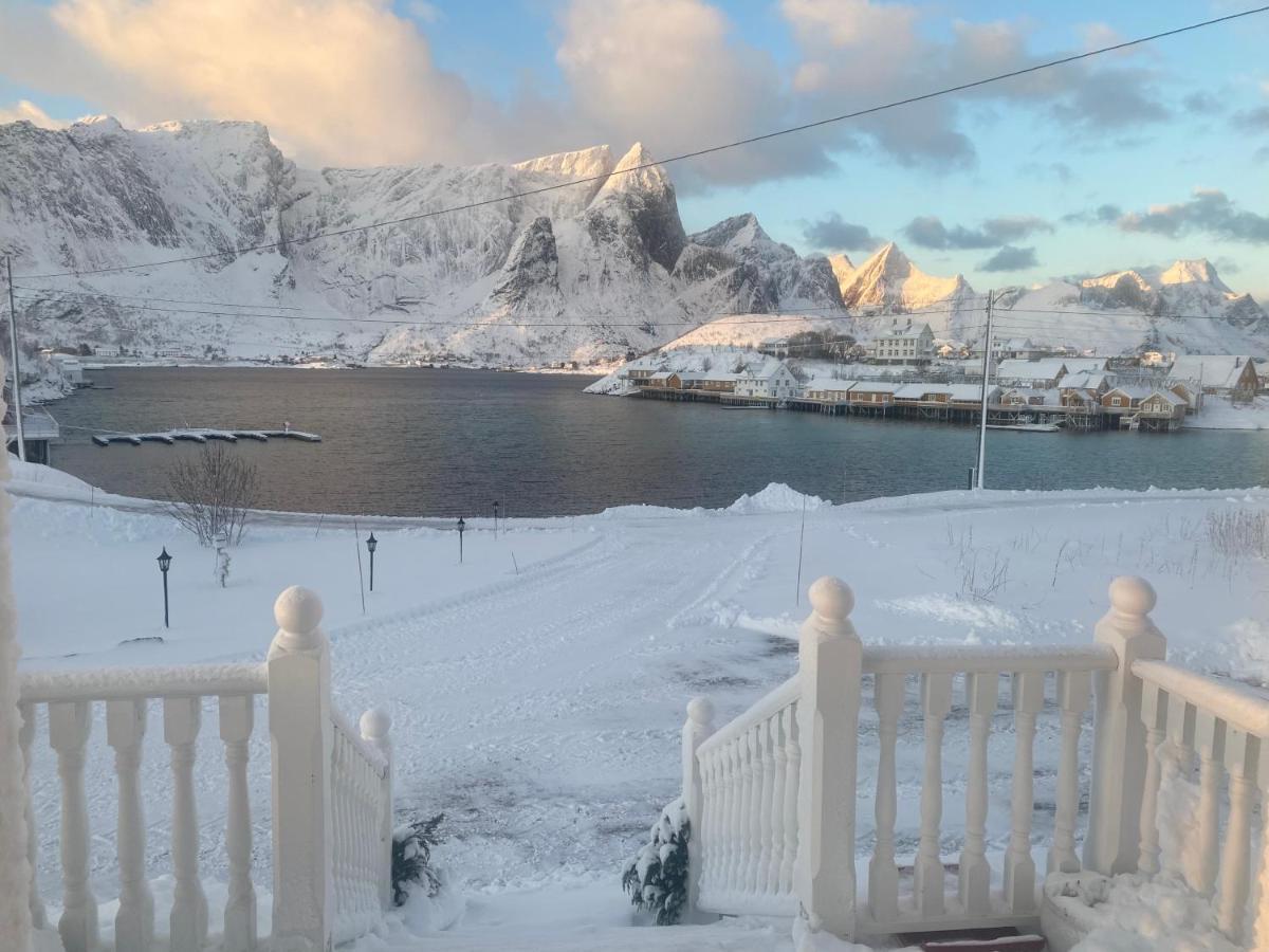 Lofoten Villa Reine Exterior photo