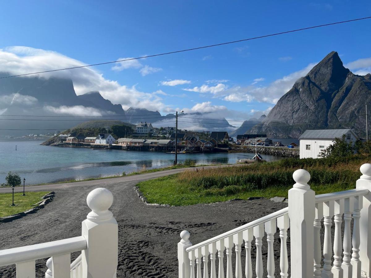 Lofoten Villa Reine Exterior photo