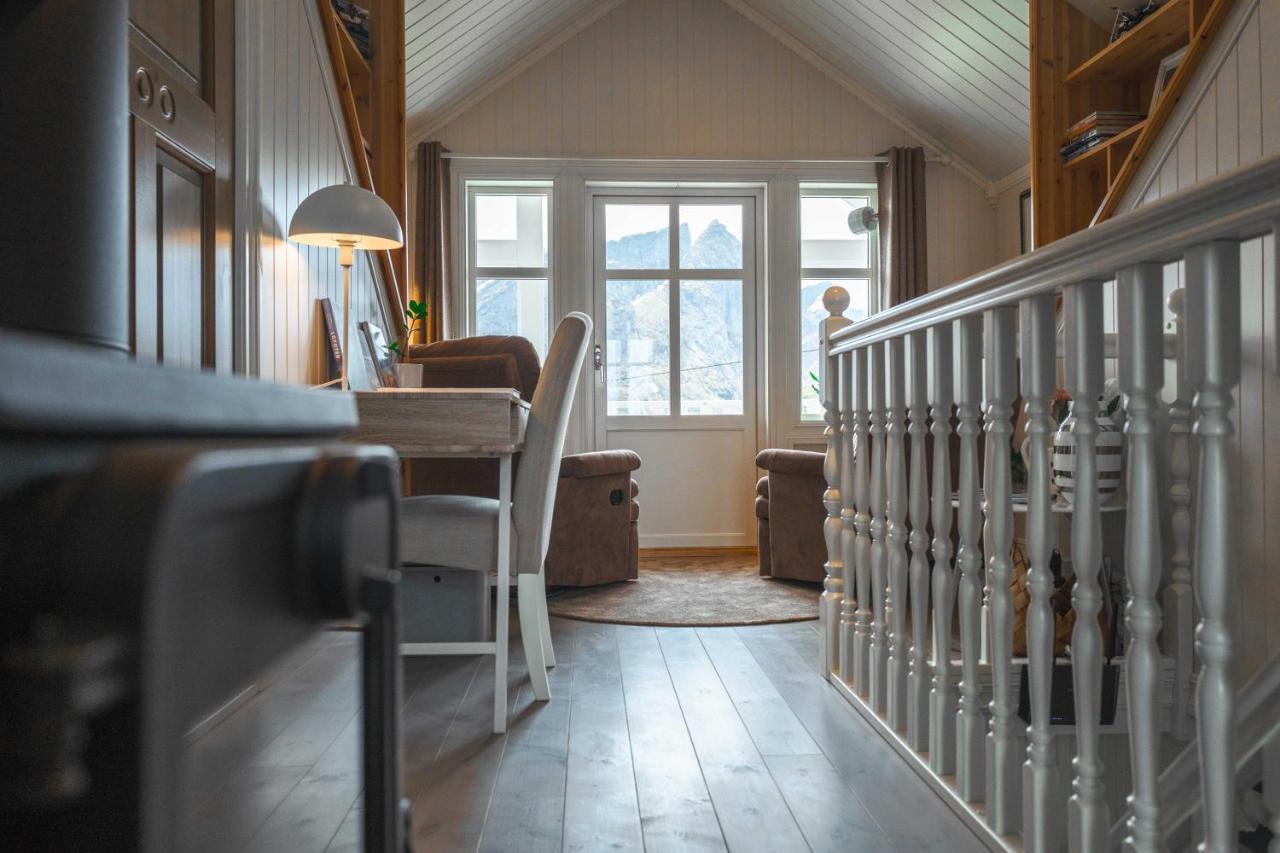 Lofoten Villa Reine Exterior photo